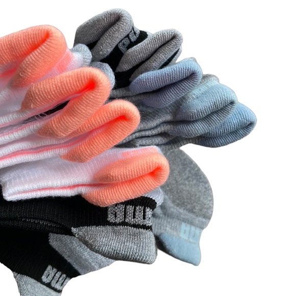 Puma - Women’s Low Cut Socks - Picture 3 of 3